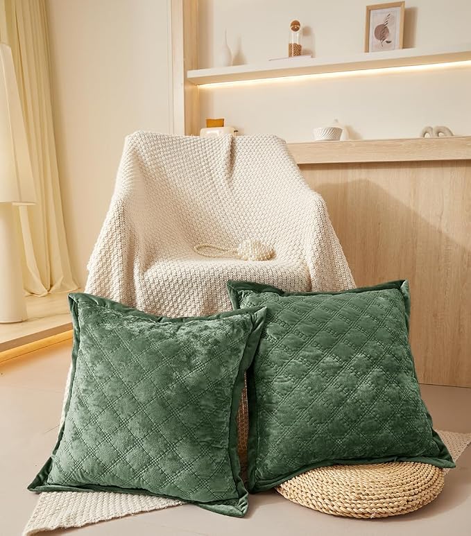 Throw Pillow Covers 18x18 Set of 2 Velvet Square Pillowcases Soft Skin-Friendly Cross Process Decorative Farmhouse Cushion Covers for Couch Sofa Bedroom Living Room,Green