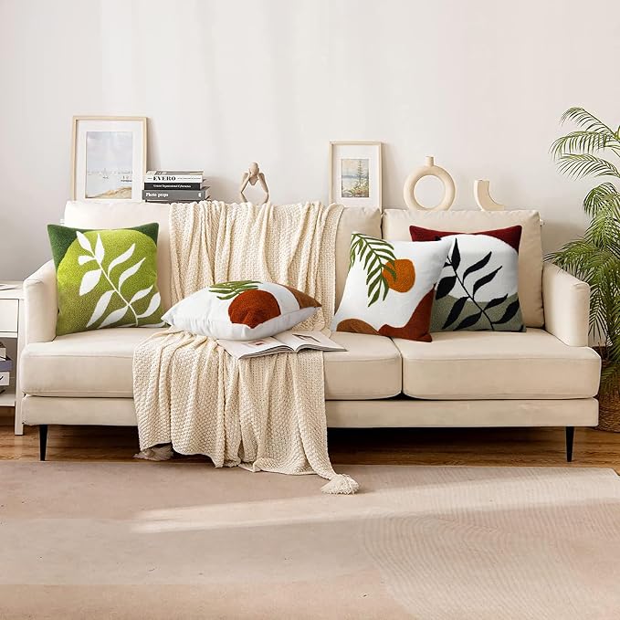 Merrycolor Boho Decorative Throw Pillow Covers 18x18 Tufted Green Decorative Pillows Covers Leaf Mid Century Modern Throw Pillows for Bed Couch Sofa Living Room 1PC （Green and White ）
