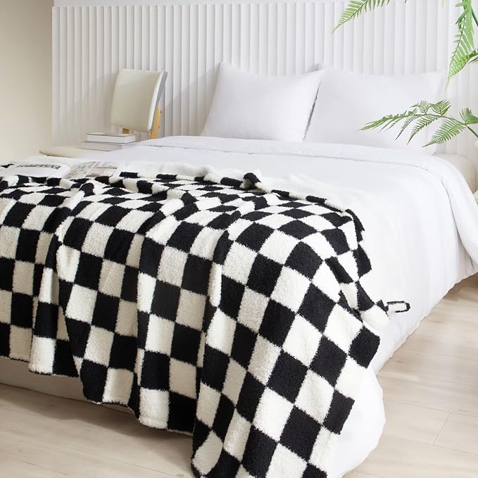 MERRYLIFE Checkered Sherpa Throw Blanket for Couch Bed Black White 60" 70" | Decorative, Knitted, Checkerboard Grid Pattern, Ultra-Plush Soft, Fuzzy Cozy, Widely Use, Gift Choice, Machine Wash