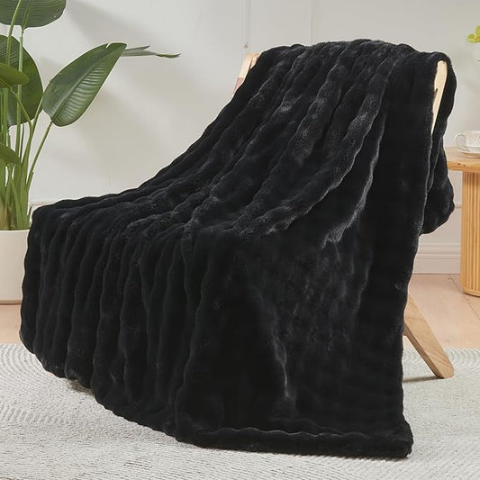 NEWCOSPLAY Faux Fur Fluffy Bubble Throw Blanket for Couch, Black, 50"x60" | Soft Thick Warm Bubble Blanket for Couch Sofa Bed 550GSM, Plush Cozy Luxury Decorative Throw, Gift for Women Men