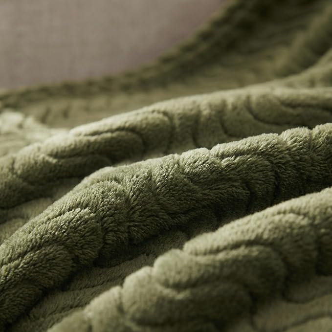 Exclusivo Mezcla Large Fleece Throw Blanket for Couch, Sofa, Olive Green | 50"x70" Soft Breathable Lightweight Flannel Throws for Summer, Plush Cozy Jacquard Wave Blanket for Home Decor