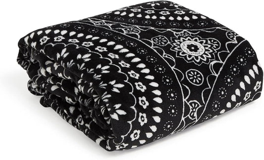 Vera Bradley Women's Fleece Throw Blanket – Soft Plush Blanket for Couch, Bedroom & Home Décor