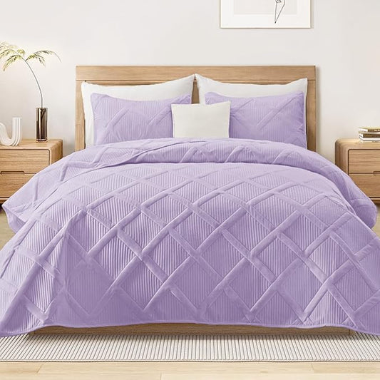 Exclusivo Mezcla Quilts Queen Size, Lilac | Soft Bedspreads with 2 Pillow Shams, Modern Striped Pattern, Lightweight Bedding Set Coverlets for All Seasons, 90x96 Inch