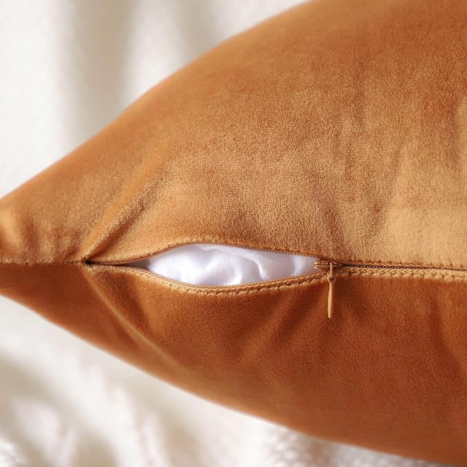 VAKADO Pumpkin Fall Throw Pillow Covers Decorative 18x18 Set of 2 Outdoor Decor Couch Cushion Covers Pillowcases Home Bed Decoration for Sofa Bedroom Office
