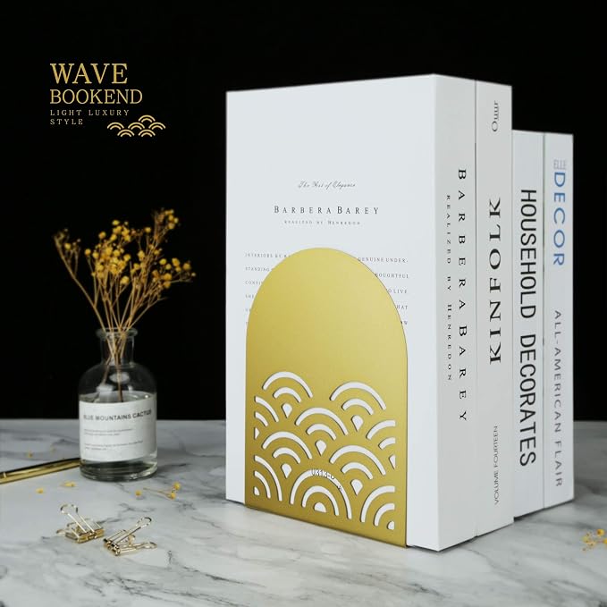 QiMing Ukiyoe Auspicious Clouds Bookends for Books,1 Pair Metal Wavy Pattern Book Holders for Office Shelves Adults Gift(Gold)