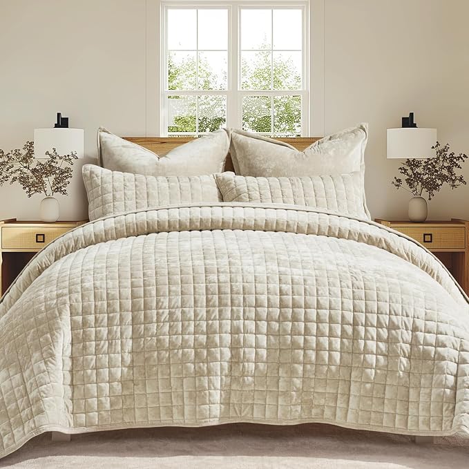 RECYCO Luxury Velvet Quilt Set, Oversized California King 118"x106", Beige | Channel Box Stitch Velvet Comforter Set, Ultra Soft Lightweight Bedspread Coverlet, All Season Bedding Set, with 2 Shams
