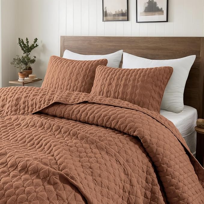 WDCOZY Burnt Orange Twin Quilt Size Bedding Sets with 1 Pillow Sham, Red Lightweight Soft Bedspread Coverlet, Quilted Blanket Thin Comforter Bed Cover for All Season, 2 Pieces, 68x90 inches