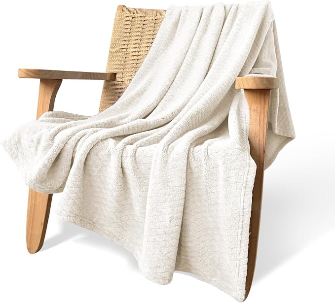 Hoomly Creamy Ivory Throw Blanket 50x60 Soft Fleece for Couch and Bed | Velvety Flannel Feel, Single Layer 3D Jacquard, Living Room Office Car Travel, Neutral Decor, Low Shed, Machine Washable