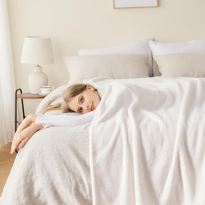 NEWCOSPLAY Knitted Throw Blanket for Couch Sofa Bed, Ivory, 50"x60" | Super Soft Plush, Fuzzy Fluffy Microfiber, Lightweight Cozy Blanket for Room Decor, All Season Use