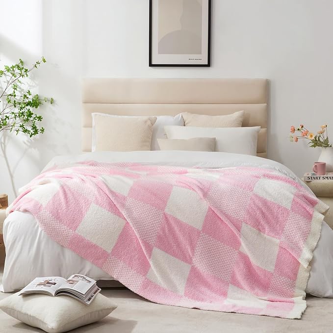 Snuggle Sac Checkered Blanket, Baby Pink Throw Blanket for Couch Plaid Microfiber Fluffy Warm Cozy Fuzzy Soft Throw Blanket Reversible Checkered Blankets for Sofa, Bed, 60x80 inches