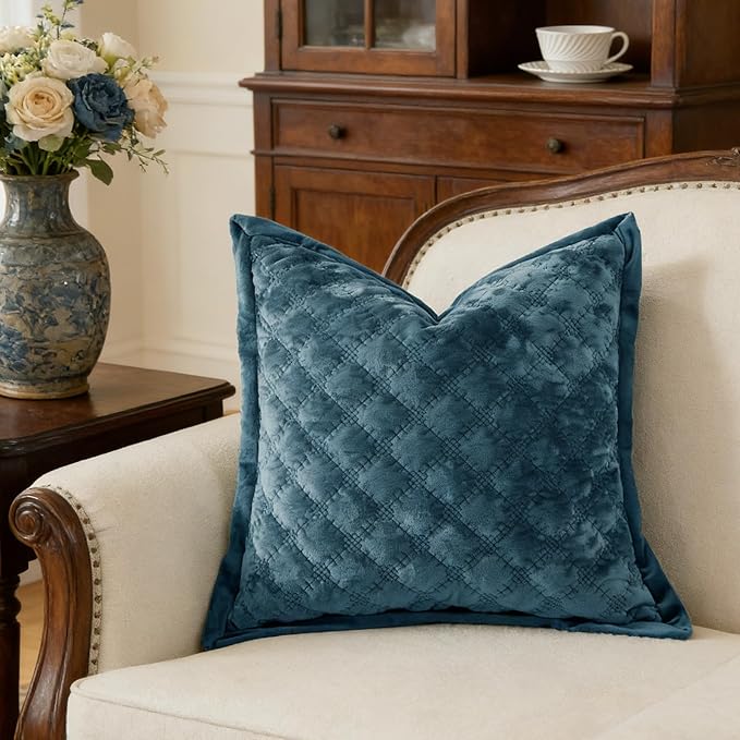 Throw Pillow Cover 18x18 1 Piece Velvet Square Pillowcase Soft Skin-Friendly Cross Process Decorative Farmhouse Cushion Covers for Couch Sofa Bedroom Living Room,Blue