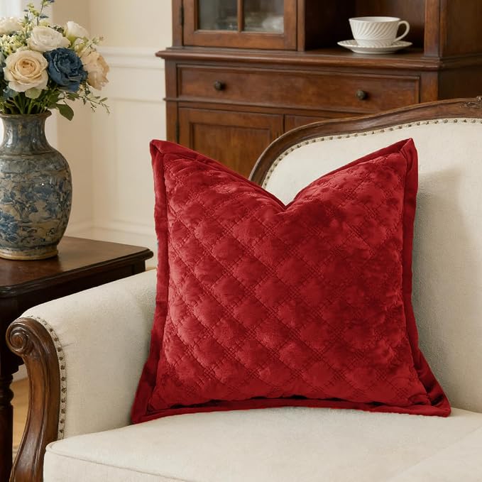 Throw Pillow Cover 18x18 1 Piece Velvet Square Pillowcase Soft Skin-Friendly Cross Process Decorative Farmhouse Cushion Covers for Couch Sofa Bedroom Living Room,Red