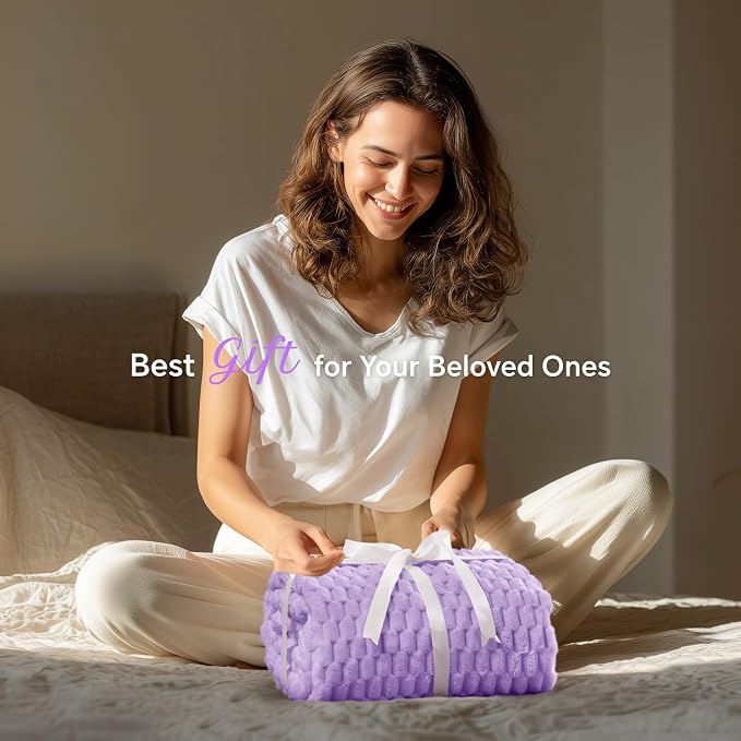 BEDELITE Lavender Throw Blanket for Couch, Soft Cozy Gifts for Women, 50*60 | 3D Jacquard Decorative Fleece Blanket, Super Soft Plush Throw, Cute Birthday Gift for Women & Men, Suitable for All Seasons