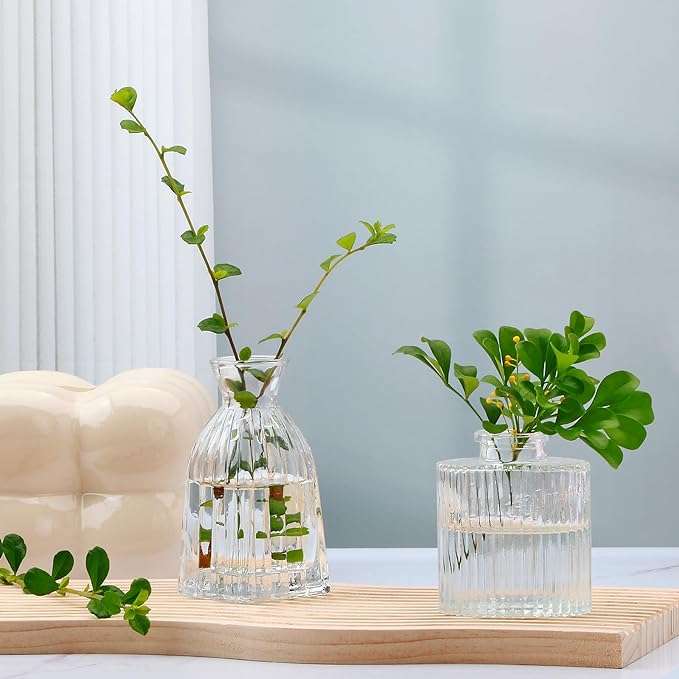 Glass Bud Vases Set of 4, Small Flower Vases for Wedding Centerpiece | Clear Vintage Embossed Mini Vases for Table Decorations, Flower Arrangements in Vases for Party or Home Decor
