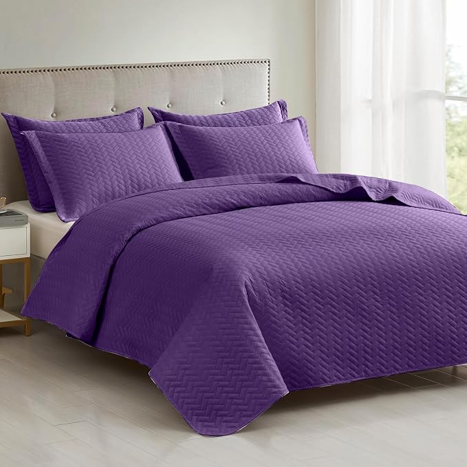 Maple&Stone Dark Purple Quilt Set King Size, Lightweight Bedspread | Breathable Coverlet with Chevron Pattern, All-Season Dorm Bed Cover Set Bedding Decor 3 Piece