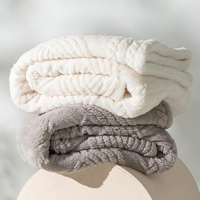 EverGrace Jacquard Reversible Sherpa Throw Blanket, 50" x 60", Silver Gray | Jacquard Sherpa Throw Blanket, Super Soft, Cozy Plush Blanket, Reversible Thick Warm Throw for Bed, Sofa, Living Room