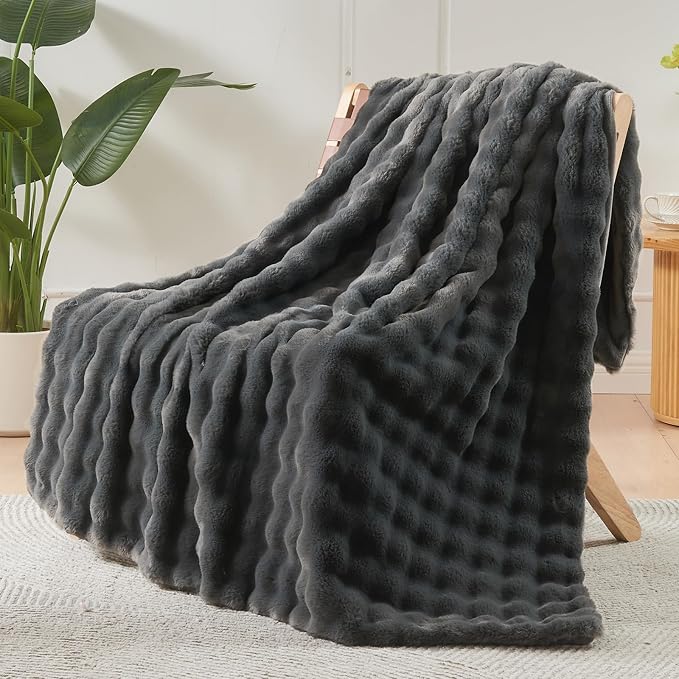 NEWCOSPLAY Faux Fur Fluffy Bubble Twin Blanket for Couch, Grey, 60"x80" | Soft Thick Warm Bubble Blanket for Couch Sofa Bed 550GSM, Plush Cozy Luxury Decorative Throw, Gift for Women Men