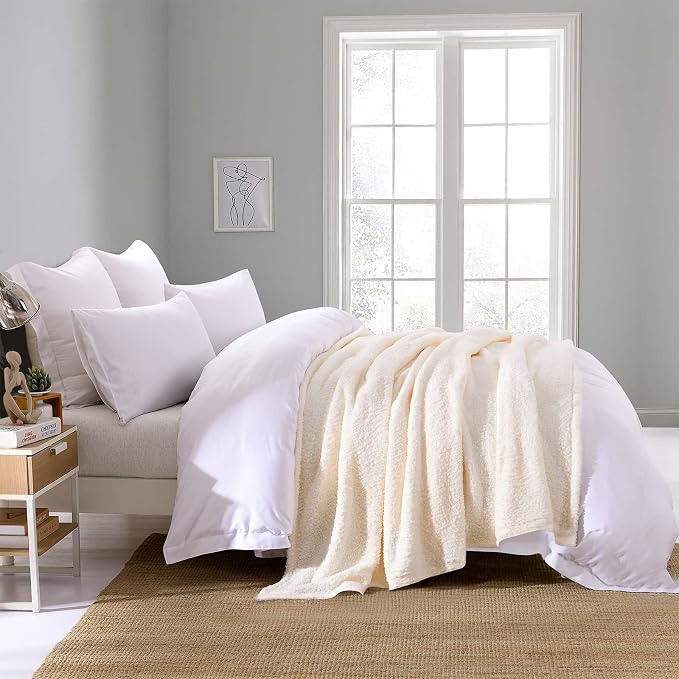 Ultra Soft Fleece Sherpa Blanket King Size, Lightweight Cozy Pattern Reversible Bed Blanket for All Season, Antique White, 104”x90”