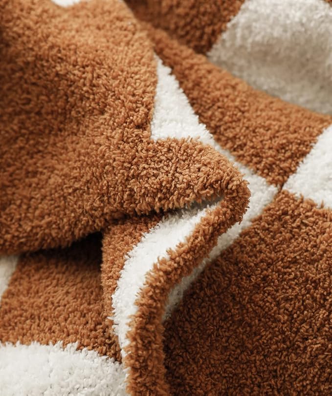 Ultra-Soft Buffalo Checkerboard Grid Fluffy Microfiber Knitted Throw Blanket Super Cozy Lightweight Checkered Bed Blanket for Sofa Couch Bed Khaki 51"X63"