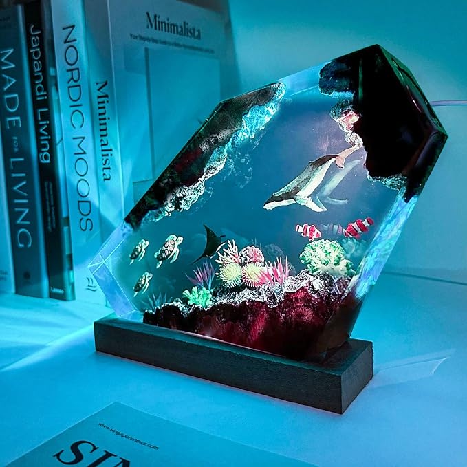 Handmade Humpback Whale Resin Ocean Lamp