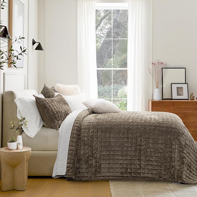 RECYCO Channel Box Stitch Velvet Quilt Set, King Size, Mocha Brown | Ultra Soft Lightweight Velvet Comforter, Luxury Oversized Bedspread Coverlet, Quilted Bedding Set for All Season with 2 Shams