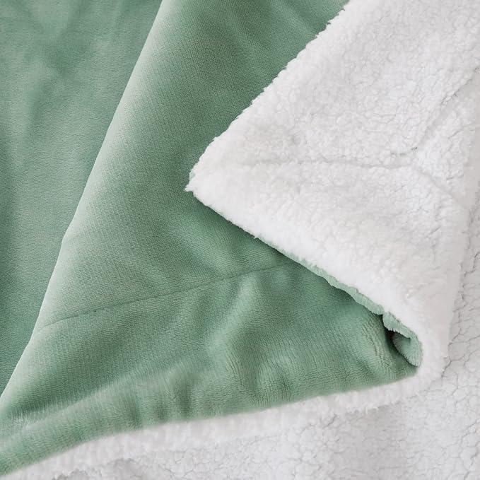 SOCHOW Sherpa Fleece Throw Blanket, Celadon, 50x60 inches | Double-Sided Super Soft Luxurious Plush Blanket Throw Size