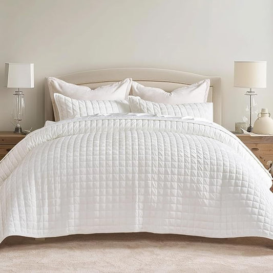 RECYCO Channel Box Stitch Velvet Quilt Set, Twin/Twin XL, Bright White | Ultra Soft Lightweight Velvet Comforter, Luxury Oversized Bedspread Coverlet, Quilted Bedding Set for All Season with 2 Shams