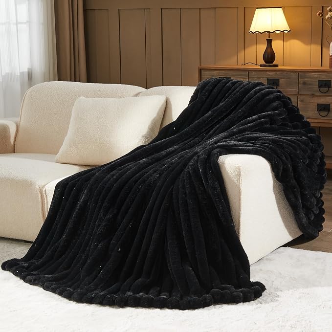 NEWCOSPLAY Faux Fur Ribbed Throw Blanket for Couch, Black, 50"x60" | Plush Soft Thick Warm Blanket for Couch Sofa Bed 850GSM, Fluffy Cozy Luxury Decorative Throw, Gift for Women Men