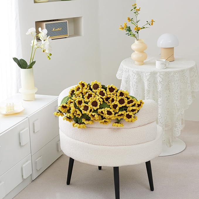 Longhui bedding Crochet Flower Bouquet Throw Blanket, Handmade Knitted Blanket with Sunflower, Cute Romantic Gift for Her Girlfriend Mom Mother’s Day Valentine Wedding Anniversary Birthday, 40 Inches