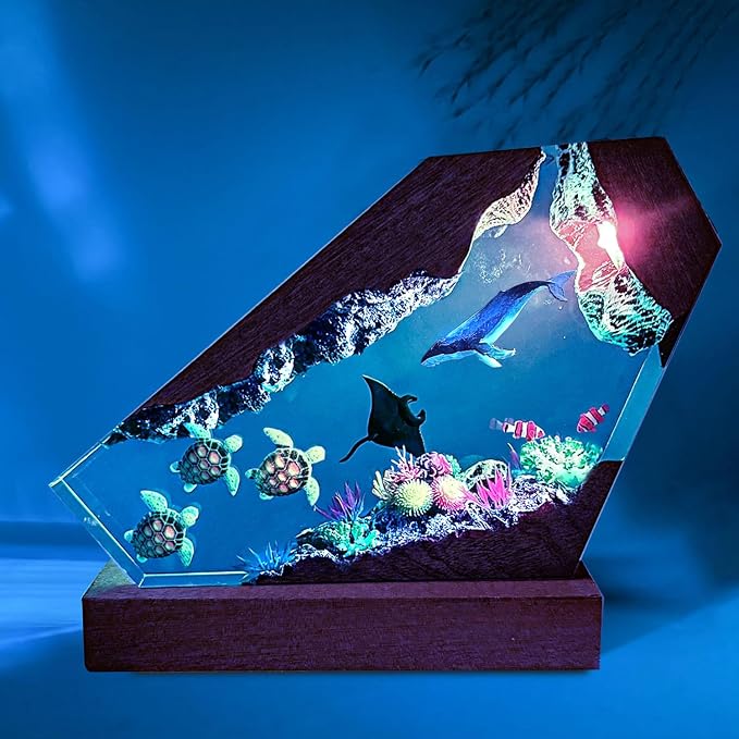 Handmade Humpback Whale Resin Ocean Lamp