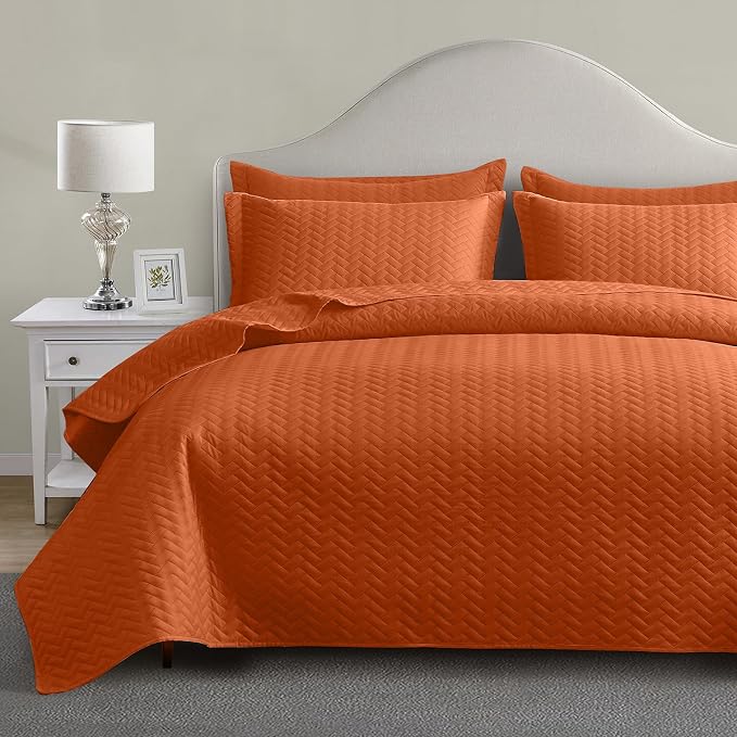 Maple&Stone Brunt Orange Quilt Set King Size, Lightweight Bedspread | Breathable Coverlet with Chevron Pattern, All-Season Dorm Bed Cover Set Bedding Decor 3 Piece