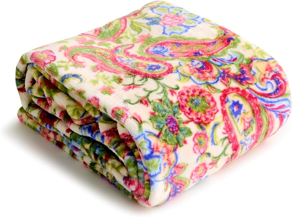 Vera Bradley Women's Fleece Throw Blanket – Soft Plush Blanket for Couch, Bedroom & Home Décor