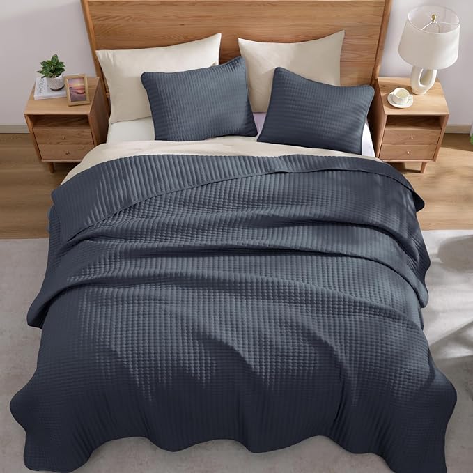 Queen Quilt-Lightweight Bedspreads Blue Grey Queen Size Quilt Bedding Set | Soft Coverlet with 2 Pillow Shams for All Seasons, Suitable for Bed, Couch, 3 Pieces, 90"x94"