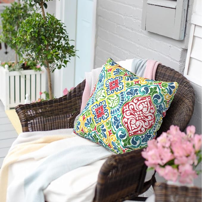Outdoor Throw Pillow Covers 16x16 Inch, Square Patio Pillow Cases Pack of 2, Modern Decorative Back Cushion Covers for Patio Furniture Garden Couch Farmhouse,Damask Red