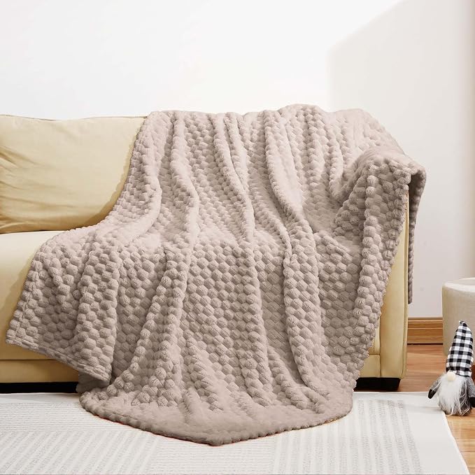 Excervent Hexagon Jacquard Throw Blanket for Bed, 50x70 Inches, Camel | Decorative Fuzzy Flannel Fleece Throw Blanket for Sofa Bed Couch, Super Soft Cozy, Suitable for All Seasons