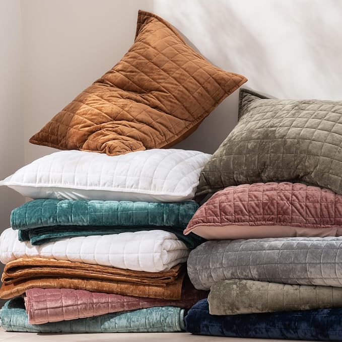 RECYCO Velvet Quilt Set, Oversized California King 118"x106", Bright White | Channel Box Stitch Velvet Comforter Set, Ultra Soft Lightweight Bedspread Coverlet, All Season Bedding Set, with 2 Shams