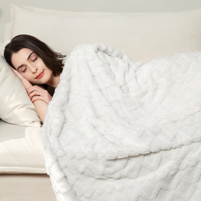 Aganear Flannel Throw Blanket - Cozy Soft Lightweight Fuzzy Flannel Throw Blanket for Women Warm Decorative Present for All Seasons, Portable Throw Blankets for Couch, Sofa, Bed, Car(50"x60", White)