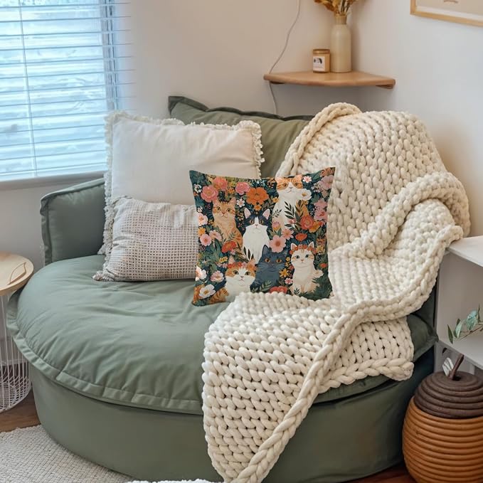 Vintage Floral Cat Pillow Covers 18x18, Cottagecore Room Decor, Whimsical Flowers Botanical Kitty Decorative Throw Pillow Covers Pillowcases for Bedroom Living Room Home Decor