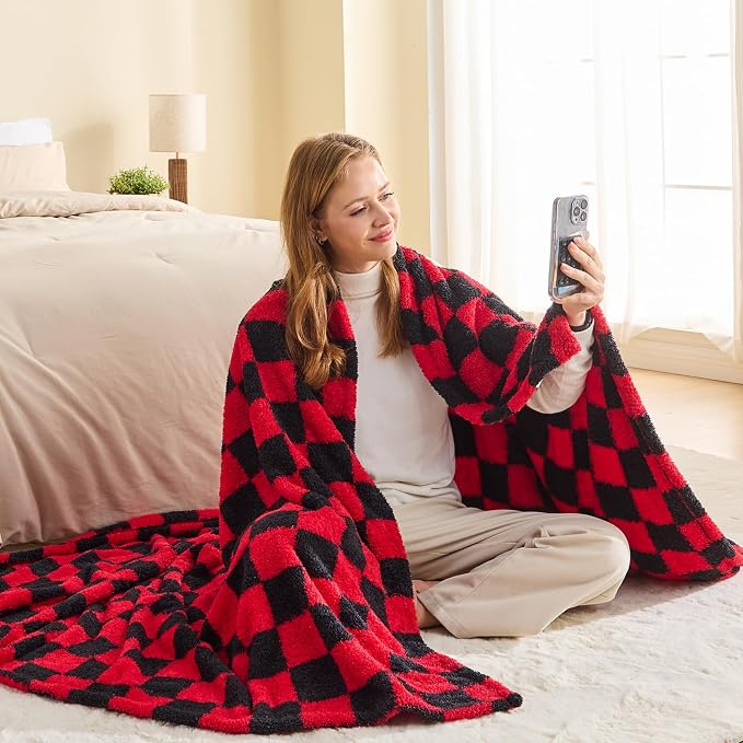 NEWCOSPLAY Knitted Throw Blanket for Couch Sofa Bed, Red Black, 50"x60" | Super Soft Plush, Fuzzy Fluffy Microfiber, Lightweight Cozy Blanket for Room Decor, All Season Use