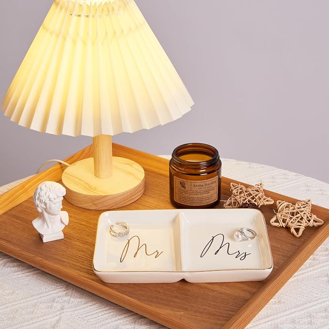 Piudee Engagement Ring Dish Future Mr and Mrs Gifts Ring Dish Wedding Ring Holder Jewelry Dish, Bridal Shower Gift for Bride to be Wedding Engagement Gifts for Her/Couples/Newlyweds Women