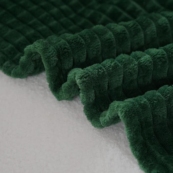 Puncuntex Fleece Throw Blanket Dark Green 50"×60" with Square Grid Design | Super Soft Plush Cozy Flannel Throw Blanket Luxury for Couch Sofa Chair