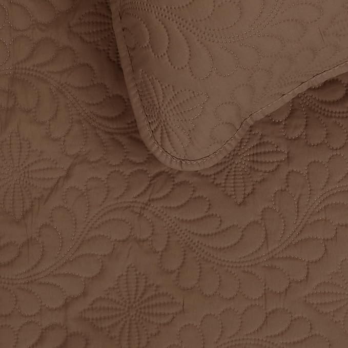 Easy-Going Reversible Quilt Set King, Bedspread with 2 Shams | Olive leaf-Brown/Beige, Lightweight Microfiber Bed Comforter, 1 Quilt + 2 Pillow Shams, All-Season Coverlets for Bedroom