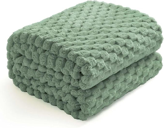 Excervent Hexagon Jacquard Throw Blanket for Bed, 60x80 Inches, Sage Green | Big Decorative Fuzzy Flannel Fleece Throw Blanket for Sofa Bed Couch, Super Soft Cozy, Suitable for All Seasons