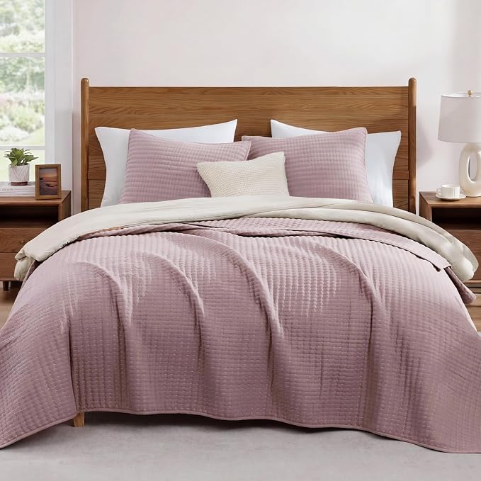 King Size Quilt-Lightweight Bedspreads Dusty Mauve King Quilt Bedding Set | Soft Coverlet with 2 Pillow Shams for All Seasons, Suitable for Bed, Couch, 3 Pieces, 106"x94"
