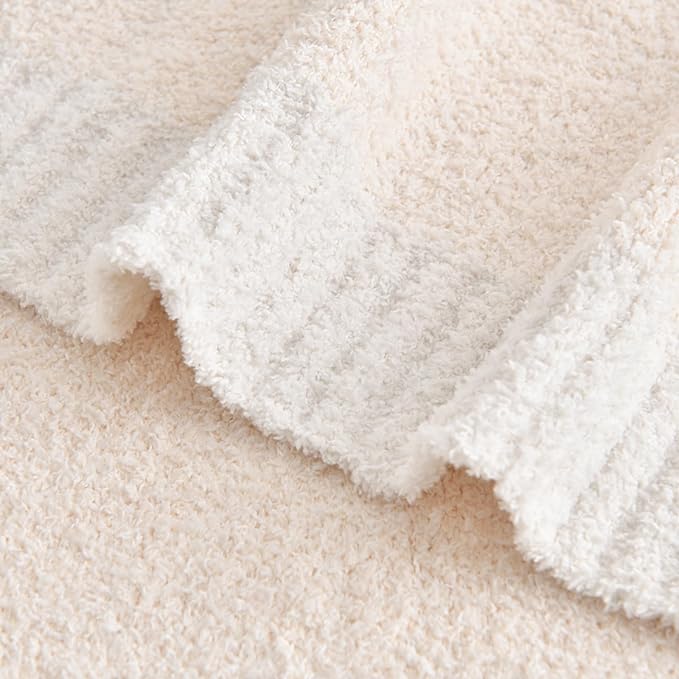 Chunky Knit Boucle Throw Blanket, Soft Washable Coastal Blanket for Bed Couch, Lightweight Cozy Oversized Feather Knit Blanket Indoor Outdoor for Sofa (Ivory White, Twin 60"x80")