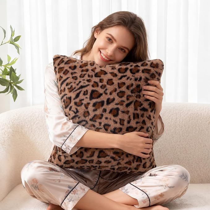 cygnus Set of 2 Cheetah Pillow Covers 18x18 Inch | Soft Faux Fur Leopard Print Throw Pillow Covers，Animal Print Pillowcase for Couch Sofa Bed Living Room Bedroom