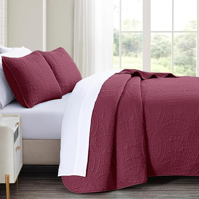 akkialla Burgundy King/Cal King Quilt Set, Ultrasonic Lightweight Bedspread Coverlet for Modern Minimalist Bedroom, Soft Microfiber Coin Pattern Bedding, 3-Piece (1 Quilt, 2 Pillow Shams) | Breathable fabric