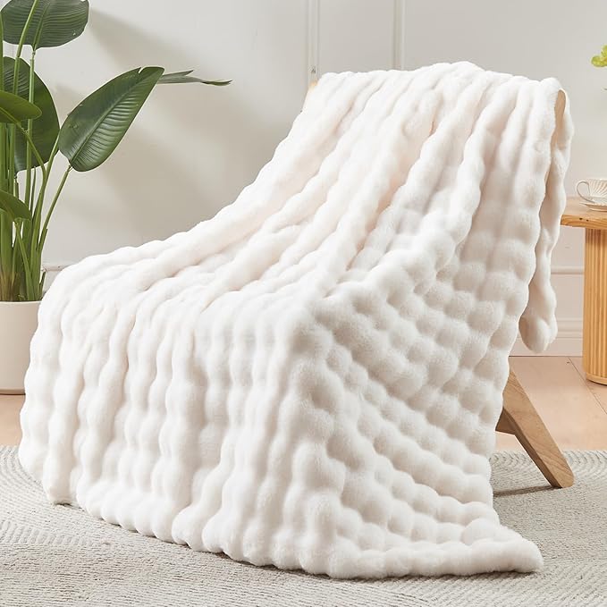 NEWCOSPLAY Faux Fur Fluffy Bubble Queen Blanket for Couch, Ivory, 90"x90" | Soft Thick Warm Bubble Blanket for Couch Sofa Bed 550GSM, Plush Cozy Luxury Decorative Throw, Gift for Women Men