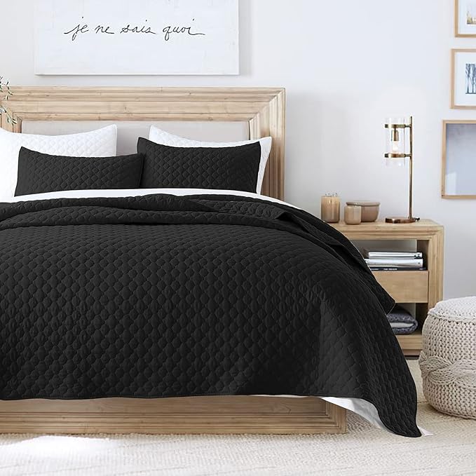 HORIMOTE HOME Quilt Set King Size, Black Bedspread with Clouds Pattern, Soft Coverlet Set Lightweight Microfiber Quilted Bedspread for All Season, Includes 1 Quilt and 2 Pillow Shams
