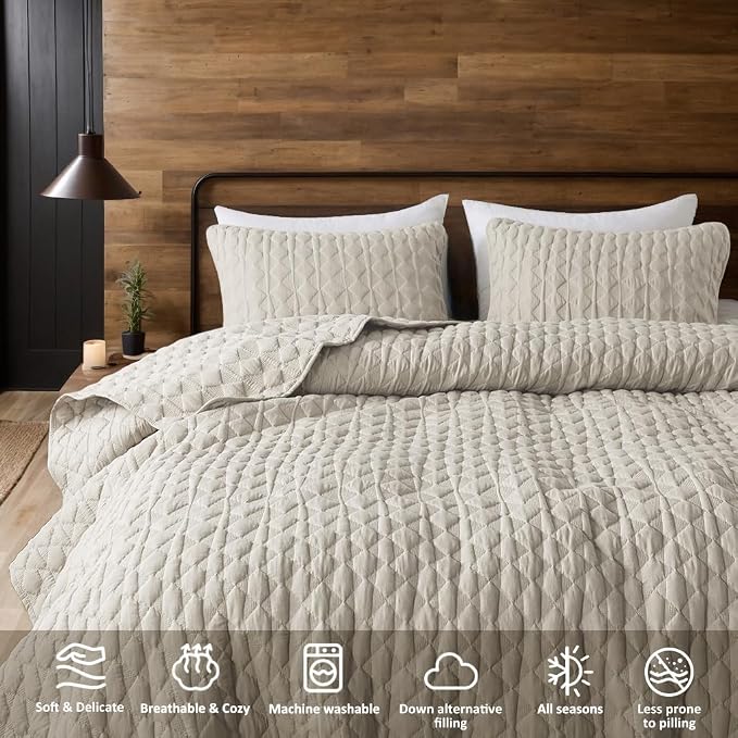WDCOZY Light Beige Quilt King Size Bedding Set with 2 Pillow Shams, Lightweight Soft Bedspread Coverlet, Thin Comforter Bed Cover for All Season, 3 Pieces, 104x90 inches
